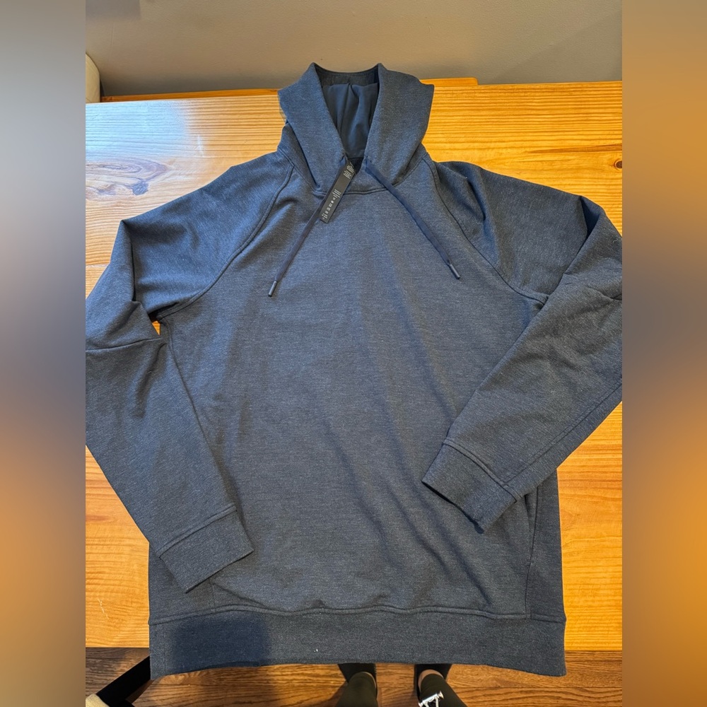 Lululemon Navy Hoodie - very lightly used; excellent condition
